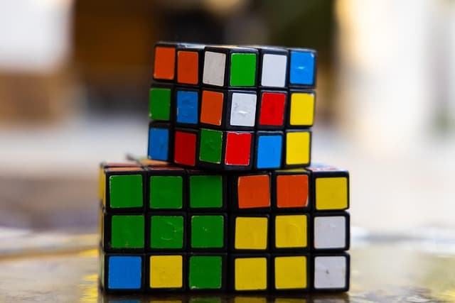 Comment surmonter les blocages lors de l'apprentissage du Rubik's Cube